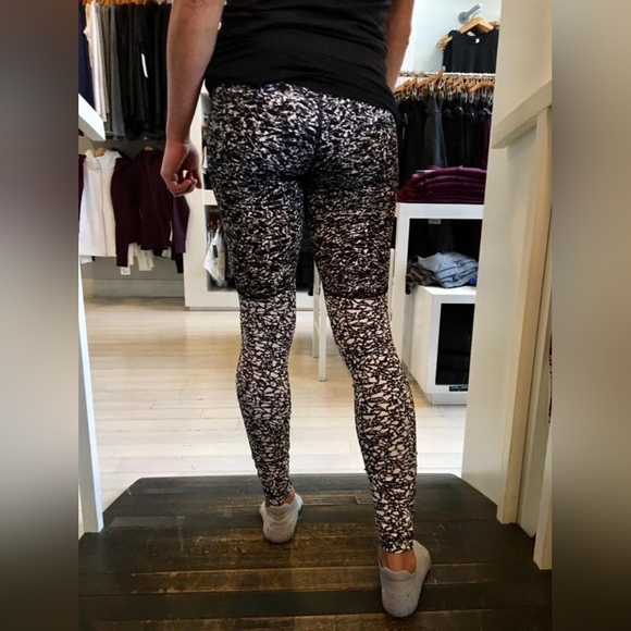 Lululemon Wunder Under Pant (Hi-Rise) Leggings Size 6 - Picture 5 of 8